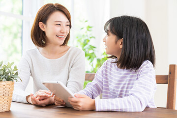 親子とタブレット