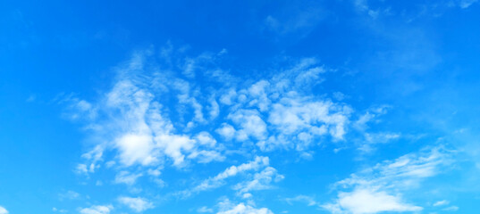 Naklejka na ściany i meble clear sky with clear clouds