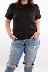 Obraz premium Girl wearing blank black t shirt mock up