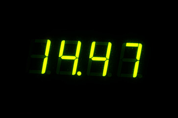 digital clock 