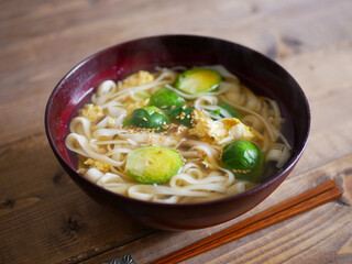 ふしめんを使った芽キャベツ煮麺