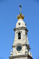 Obraz premium Campanario de la Basílica de Nuestra Señora del Rosario de Fátima, Portugal