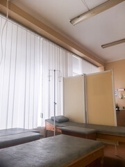 dropper, medical office, hospital, outpatient clinic, beds for patients