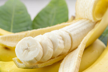 新鮮で美味しいバナナ