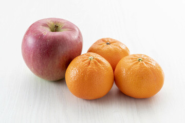 新鮮で美味しいフルーツの盛り合わせ