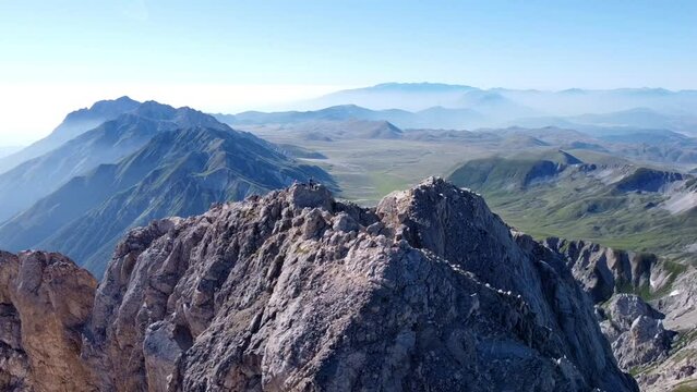 Corno Grande, the highest mountain in the abruzzen, italy. Corno Grande italia. Abruzzi, Apenninen, Apennini. Italien. 
Calderone, the southernmost glacier in europe