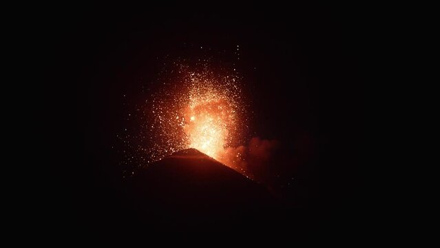 Dramatic eruption of Volc&aacute;n Fuego in Guatemala 1