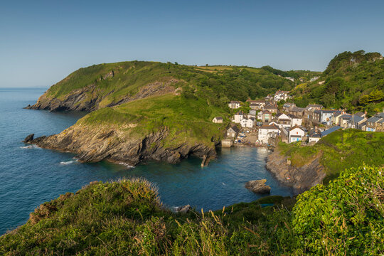 Pretty Portloe, a tiny Cornish harbour fishing village on the south coast of Cornwall, England
