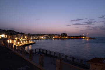 Obraz premium Vieste view of the port at sunset