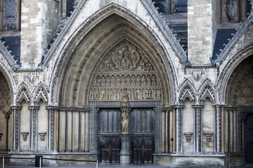 London, UK.  Main doors of Westminster Abbey  during the funeral ceremony of Queen Elizabeth II