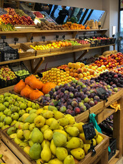 frout and vegetables on the market