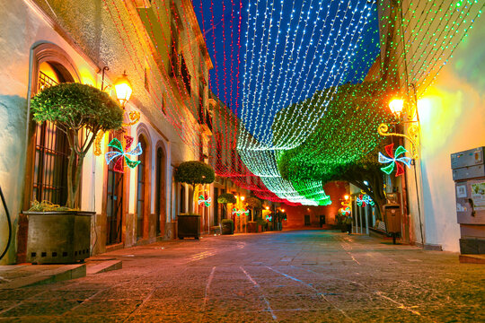Illumination decoration in the streets of M&eacute;xico. Decoration of 15 September, in the streets of Quer&eacute;taro, M&eacute;xico.