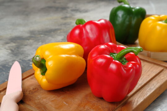 yellow,red.and green bell pepper