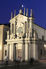 Fototapeta na wymiar Piazza San Carlo royal square at twilight in Turin, Italy