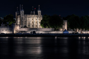 Fototapeta na wymiar The Tower of London at night