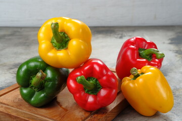 yellow,red,and green bell pepper