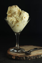 Ice cream scoops in an ice cream bowl