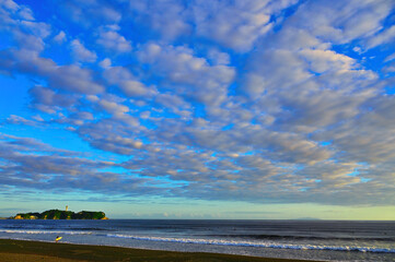 初秋の湘南海岸と江の島