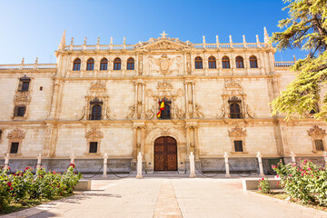 Obraz premium Facade of the building of the College of Saint Ildefonso, seat of the University of Alcala de Henares