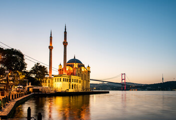 Fototapeta na wymiar ORTAKOY, ISTANBUL, TURKEY. Beautiful Istanbul sunrise landscape in Ortakoy.