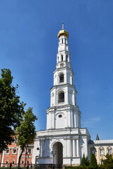 Fototapeta na wymiar St Nicholas church tower in Moscow