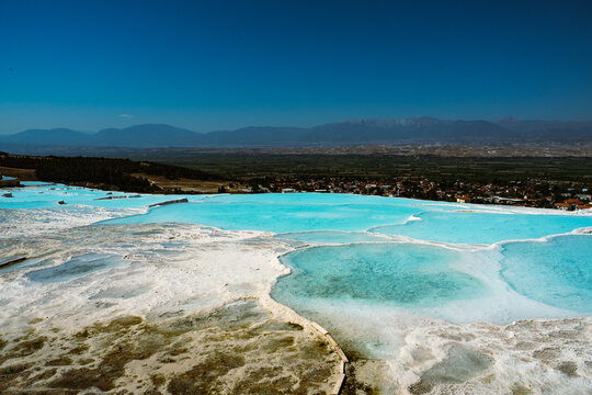 The enchanting pools of Pamukkale in Turkey