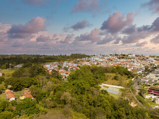 Fototapeta na wymiar Fotos aéreas de região nobre em Valinhos no estado de São Paulo