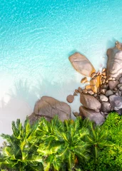 Geheimer Strand in der Bucht von Anse Lazio Beach, Praslin, Seychellen © proslgn