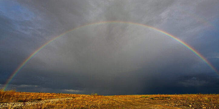 Rainbow over a field // Regenbogen &uuml;ber einem Feld - Wuppertal, Germany