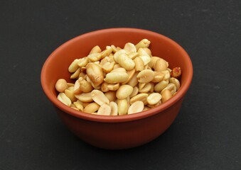 Indian snack food salted peanuts 
