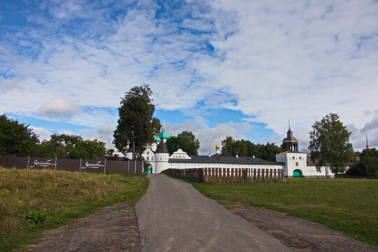 Tolga Monastery in Yaroslavl