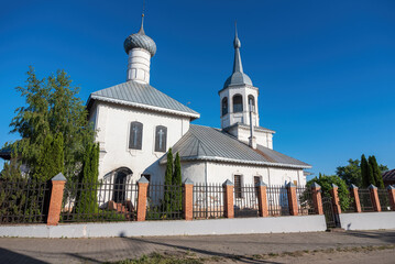 Fototapeta na wymiar Church of St. Nicholas on the Podozerye in Rostov.