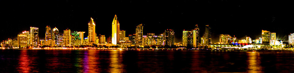 Obraz premium Big Dipper Over Downtown