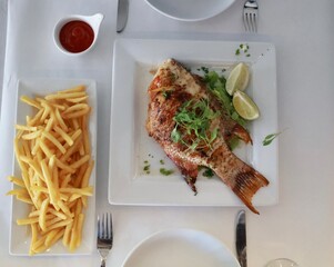 Grilled fish 