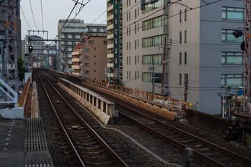 Naklejka premium 夕暮れの線路