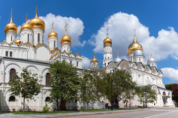 Fototapeta na wymiar Cathedrals and Bell Tower of Moscow Kremlin