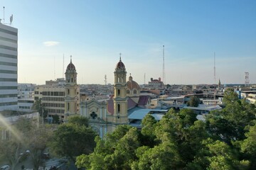 Fototapeta na wymiar Ciudad de Piura centro de Piura