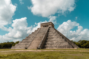 Magnificent central pyramid of chichen itza, riviera maya