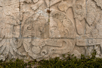 Obraz premium Relief engraving on the stones of Mayan culture