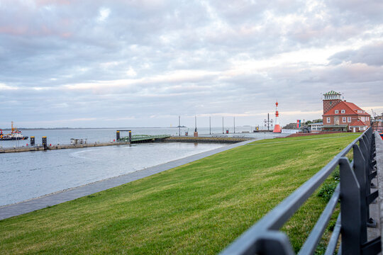 Deich in Bremerhaven
