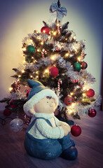 Fototapeta christmas tree and snowman obraz