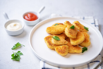 Fresh prepared nuggets with sauces