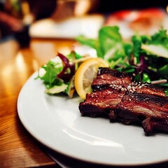 Essen angerichtet auf einem Teller