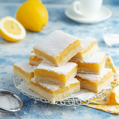 Freshly baked lemon bars - 531453184