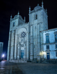 Obraz premium Cathédrale Sé de Porto de nuit, Portugal