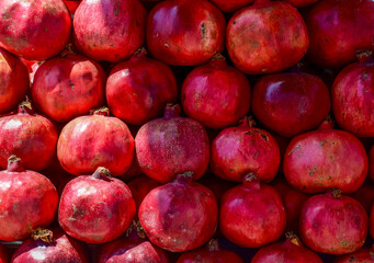 The perfect pomegranate fruit picture