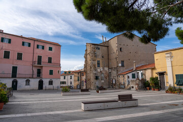 Fototapeta na wymiar street in the old town of Imperia