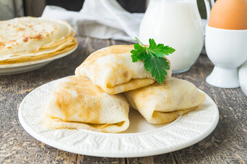 Stuffed pancakes with chicken liver and potatoes