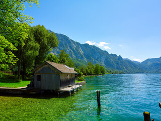 Fototapeta na wymiar Beautiful Attersee lake landscape in Austrian Alps.