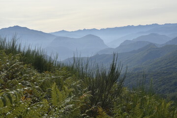 paysage de montagne en Ariège au sommet du col de port